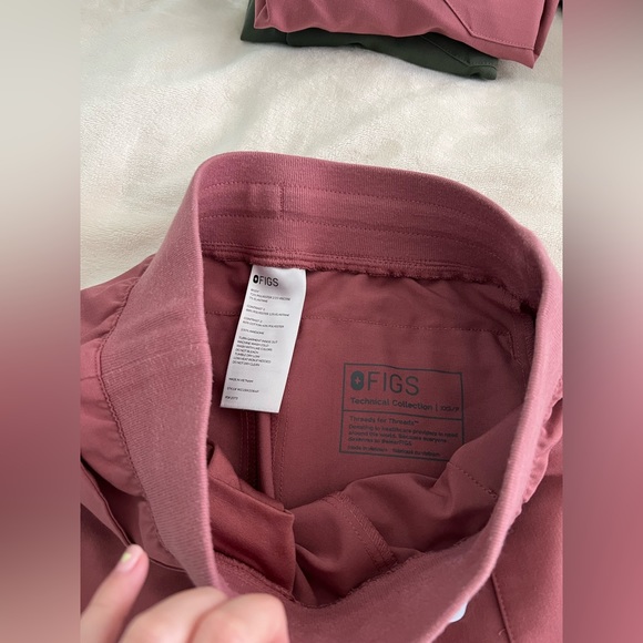 Mauve Figs Nepal Jogger Scrub Pants - Picture 3 of 3